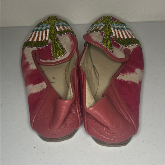 Vibrant Embroidered Women's Loafers - Picture 6 of 7